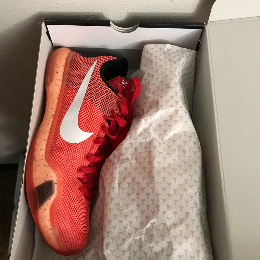 Kobe X